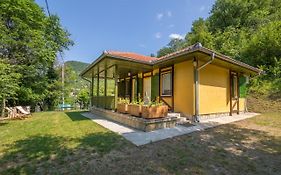 Vila Camelia